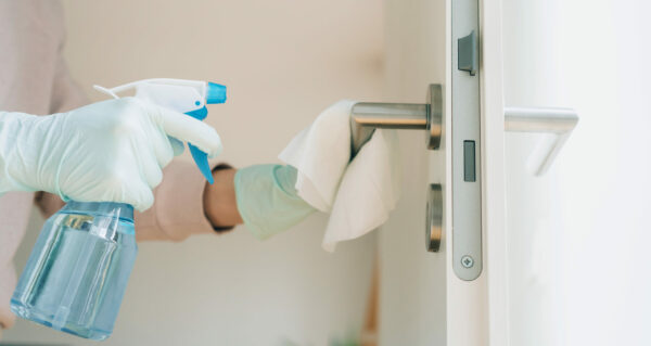deurklink schoonmaken